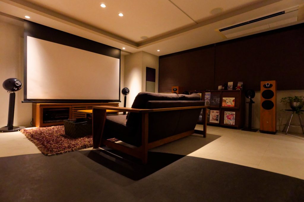 【スマートホーム/ホームオートメーション特集】CRESTRON×LUTRONで実現する「住まいの知性」──Home Automation Lab「COMFORCE」が示すホームオートメーションの最前線