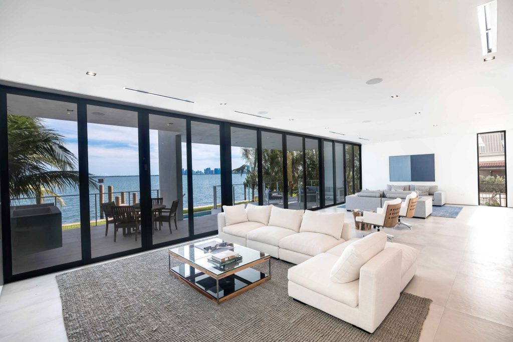 【スマートホーム／ホームオートメーション特集】家全体が「ひとつの音楽体験」になるとき──Sonosのマルチルームアンプ「Sonos Amp Multi」が切り拓く新カテゴリー≪建築統合オーディオ≫