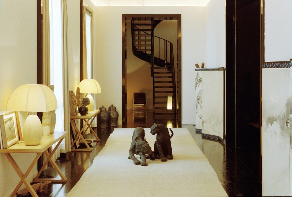 アルマーニ / カーザ、軽井沢近接のMMoPで空間インスタレーション開催。光と余白が導く「静かなラグジュアリー」を体感