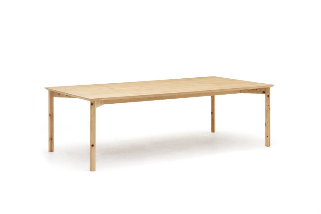 カリモク家具「MORIWA」の6人掛けTable、Clearカラー