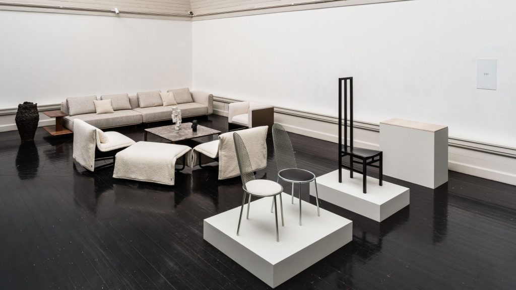 IXC、3daysofdesign 2026で新作「OZU」「AIR FRAME 3016 SOFT sofa」を披露