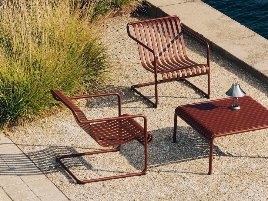 HAY Palissade Cantilever Lounge Chair Low 屋外ラウンジ
