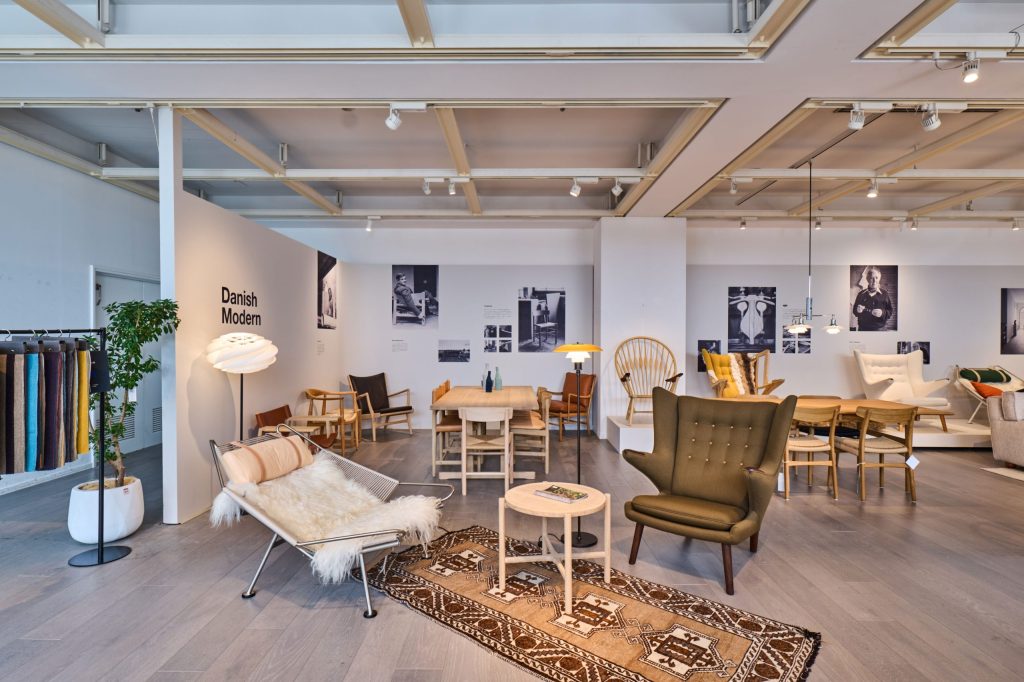アクタス・新宿店2階の北欧家具エリア「Danish Modern」