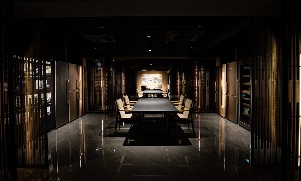 LIEBHERR（リープヘル）大阪ショールームが淀屋橋に開業。ビルトイン冷蔵庫を空間設計の一部に