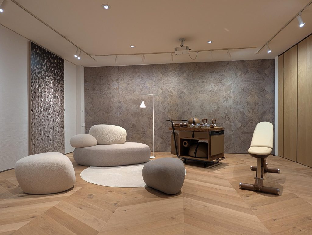 PENT.×AD WORLD「Reflection Lounge」開催。ラグジュアリー・フィットネスとインテリアが融合