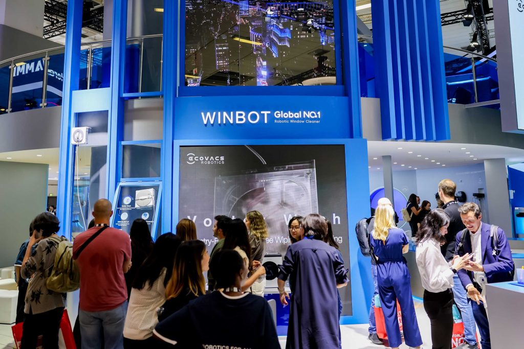 IFA Berlin 2026のエコバックスブースに展示されたWINBOTシリーズ