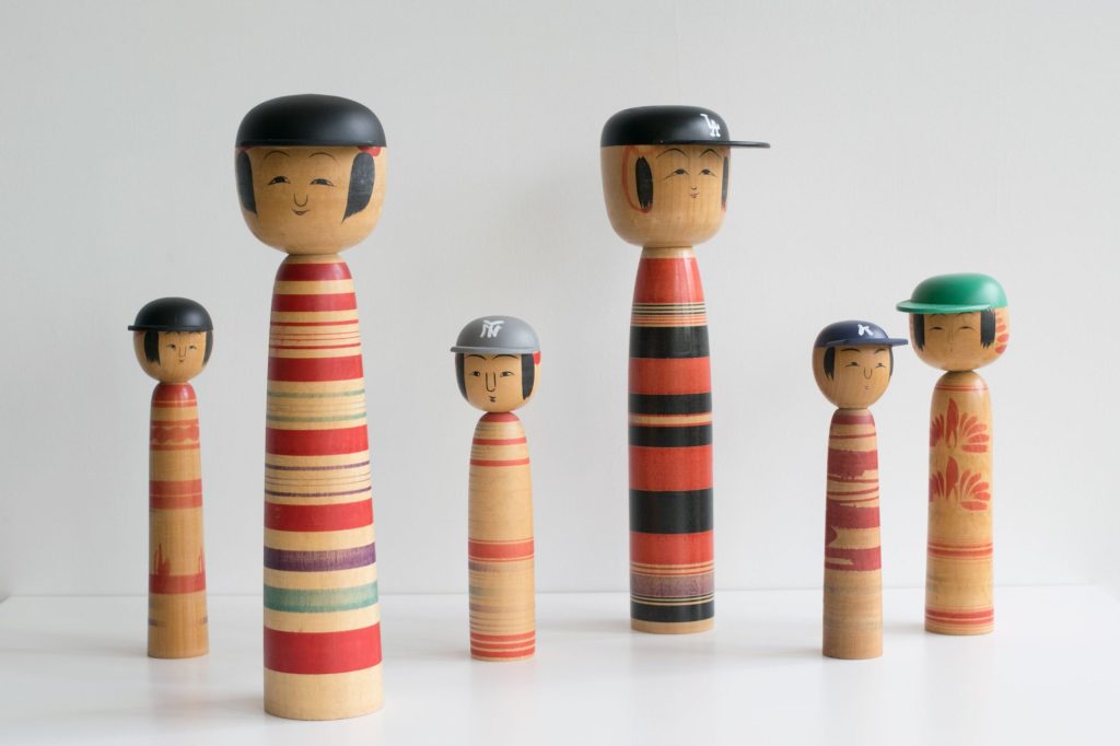 昭和のこけしを現代的に再生したB-KOKESHI