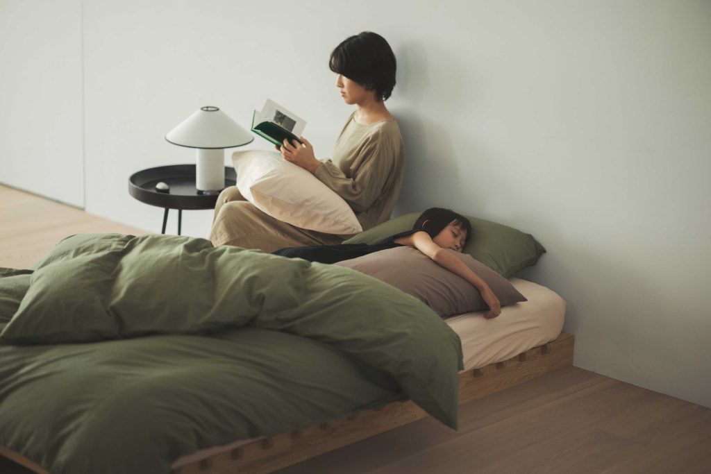 天然素材の寝具を展開する〈sinso〉が提案する眠りの空間